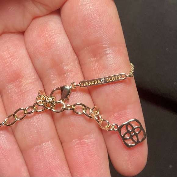 Kendra Scott Elisa Necklace Pink Opal Gold Chain Necklace - Picture 3 of 7